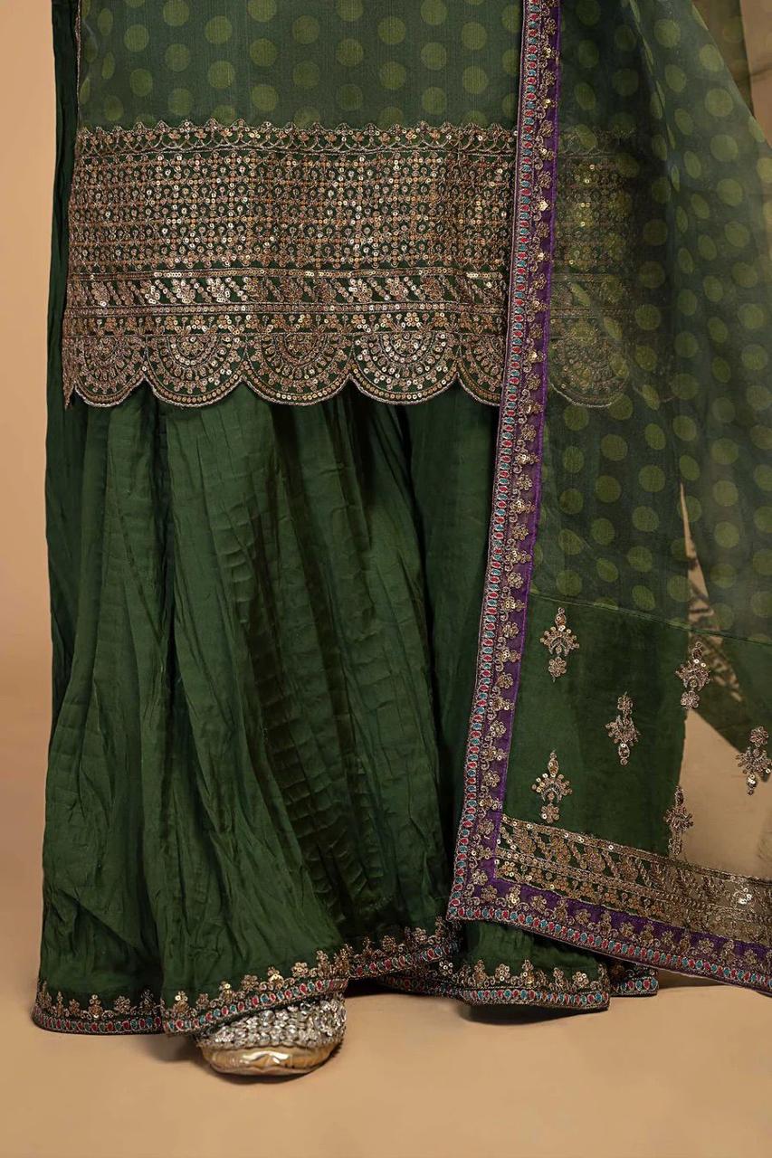 Maria b Green embroidered organza fabric online three piece suit by aizah store